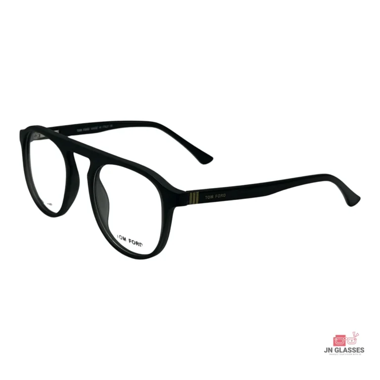 tr202308 glasses in matt black — angle view