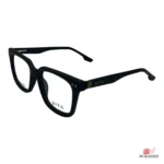 tr202303 glasses in matt black — angle view